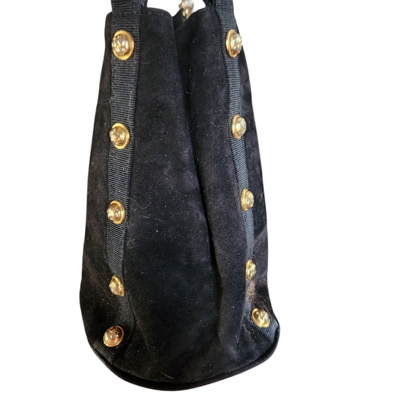 Gorgeous Ferragamo bag - Picture 3 of 16